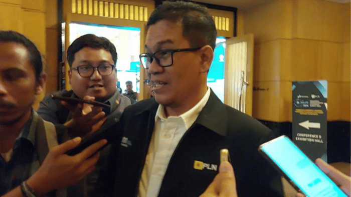 Direktur Manajemen Pembangkitan PT PLN (Persero), Adi Lumakso, Rabu (19/6/2024). Foto: Kumparan.com/ msn.com